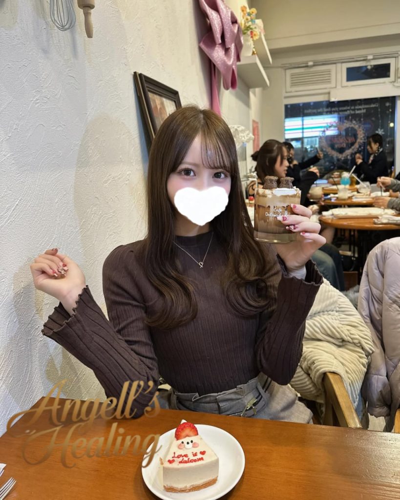 東京完璧Eカップ美人、魅力溢れるスタイル