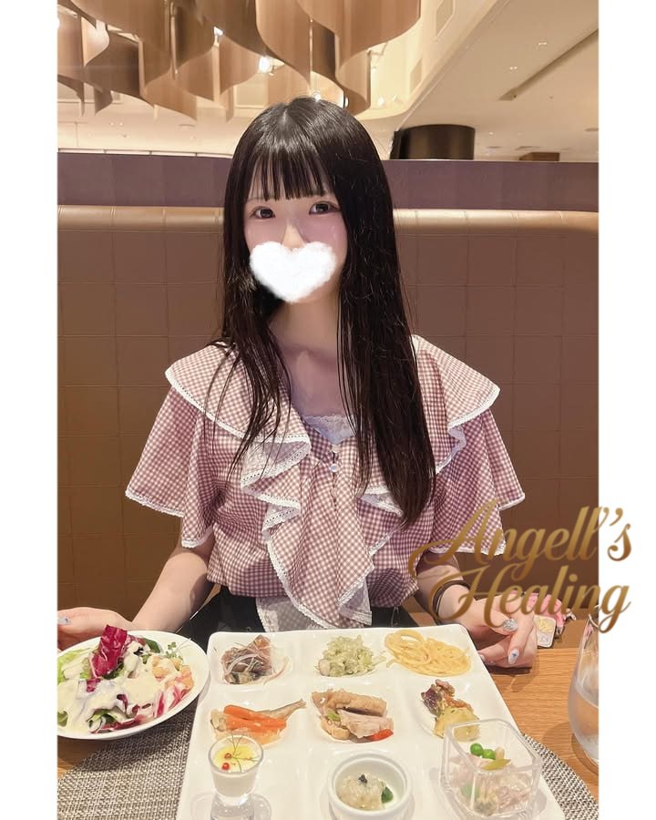 💌1183｜東京｜19歳｜小柄で可愛いCカップ美女