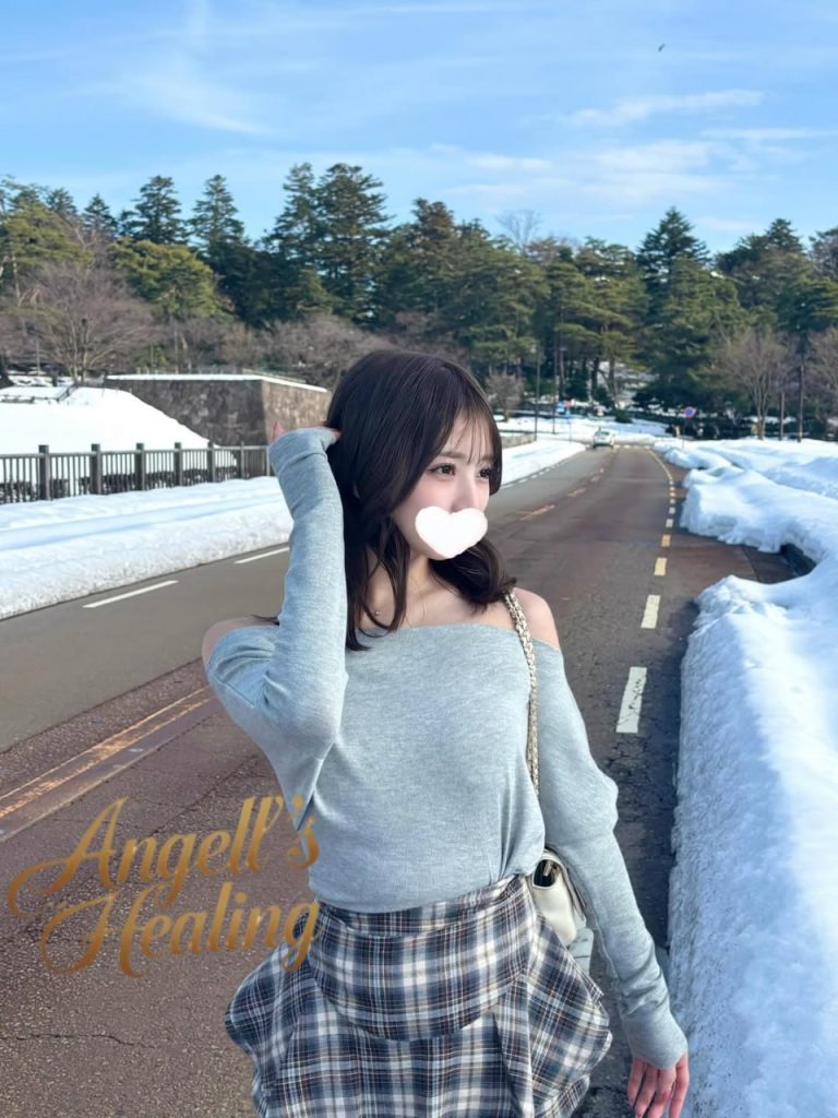 東京｜Eカップ清楚系・癒し系ロリフェイス美女